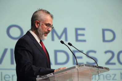 Rector Mtro. Guillermo Arturo Gómez Mata rindiendo su informe