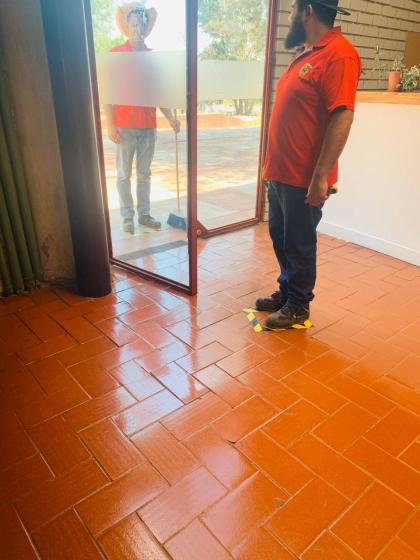 Señalamientos para la sana distancia 