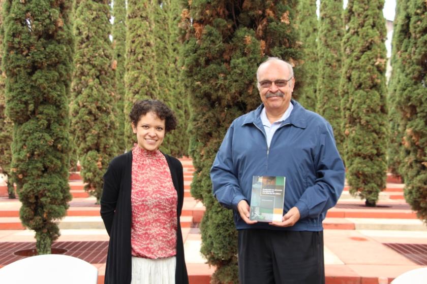 Compilador y autora del libro “Producción de alimentos identitarios de Los Altos Sur de Jalisco”.