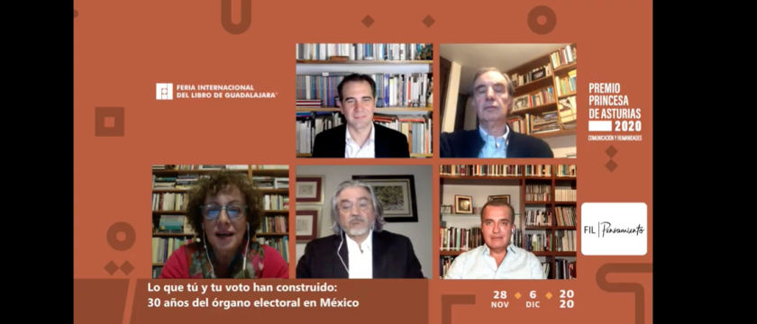Participantes en el Conversatorio “Lo que tú y tu voto han construido: 30 años del órgano electoral en México”.