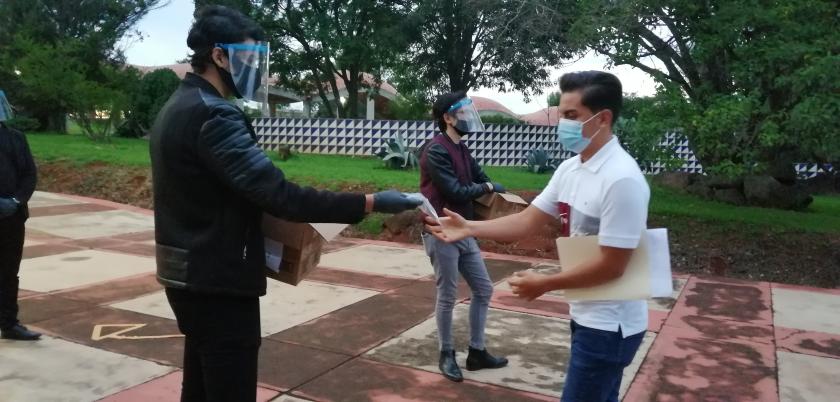 Aspirantes en el examen de admisión