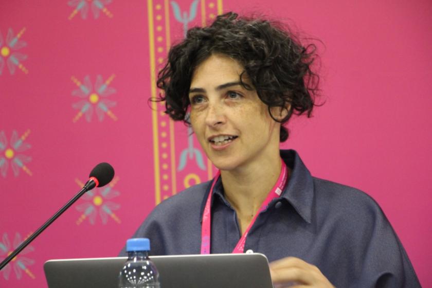 Expositor de la Conferencia “Más allá del ventriloquismo o el troleo: La función de la crítica y los discursos de arte”.