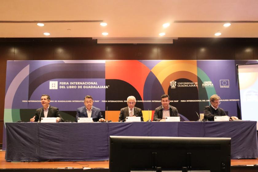 Integrantes del Foro Internacional "Proximidad global: exploración de las oportunidades del nearshoring".