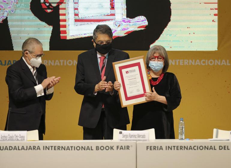Entrega del Premio FIL de Literatura en Lenguas Romances 2021 