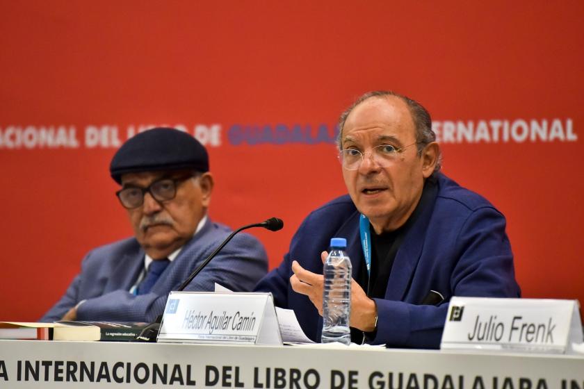 Especialistas en la mesa “El futuro de la sociedad”.