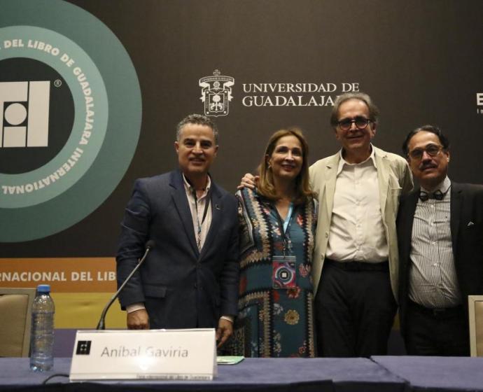 Integrantes del Foro “Reconfiguraciones urbanas y modelos de ciudad: Experiencias de Europa y América”.