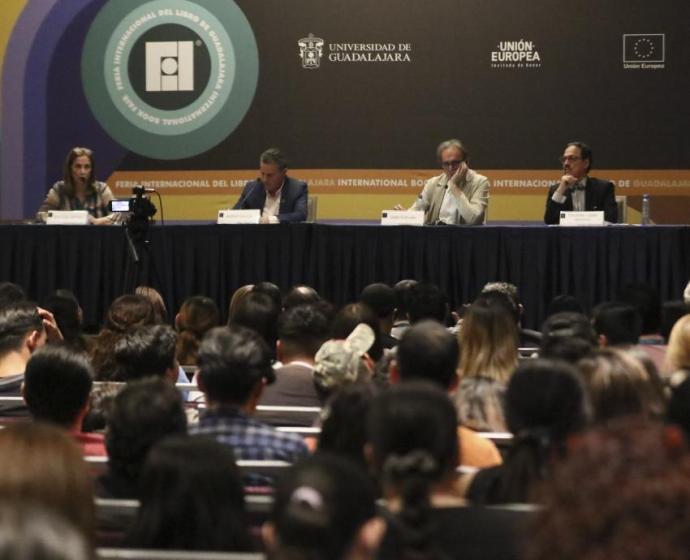 Integrantes del Foro “Reconfiguraciones urbanas y modelos de ciudad: Experiencias de Europa y América”.
