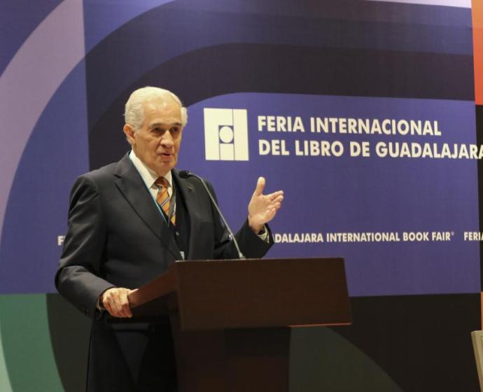 Expositor en la conferencia magistral “Propuestas constitucionales para remediar el Estado mexicano”.
