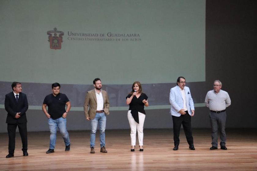 Autoridades CUAltos.