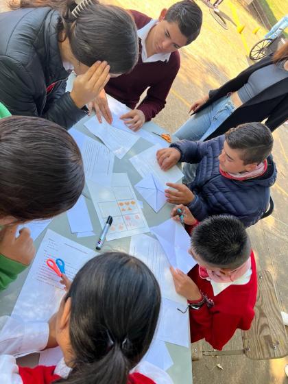 Personas dibujando