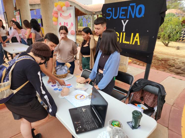 Alumnos en las actividades de Las Jornadas Interdisciplinarias.