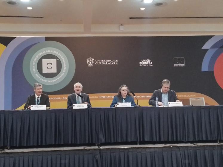 Integrantes del Seminario de Relaciones Internacionales CIDE-UDG.