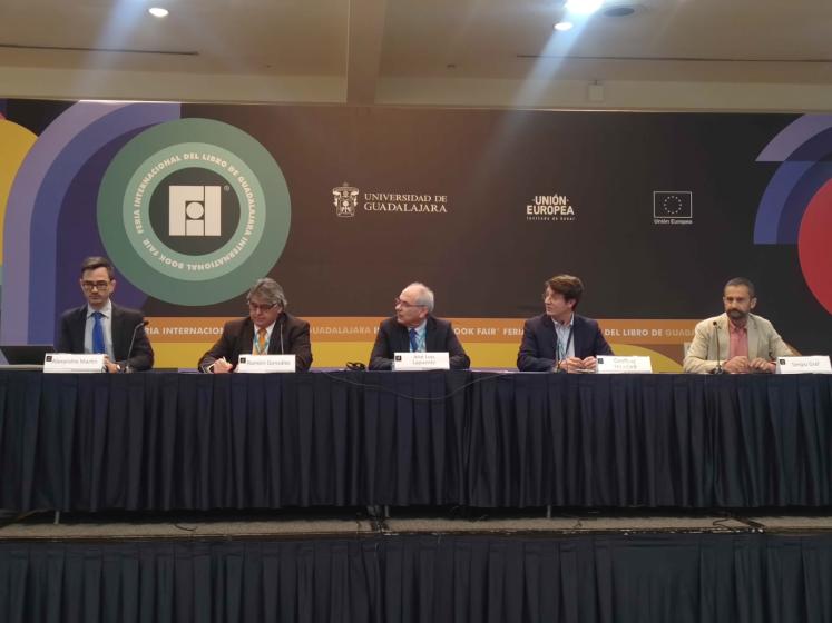 Integrantes de la Mesa de diálogo.
