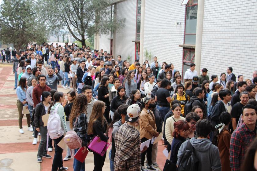 Aspirantes universitarios.
