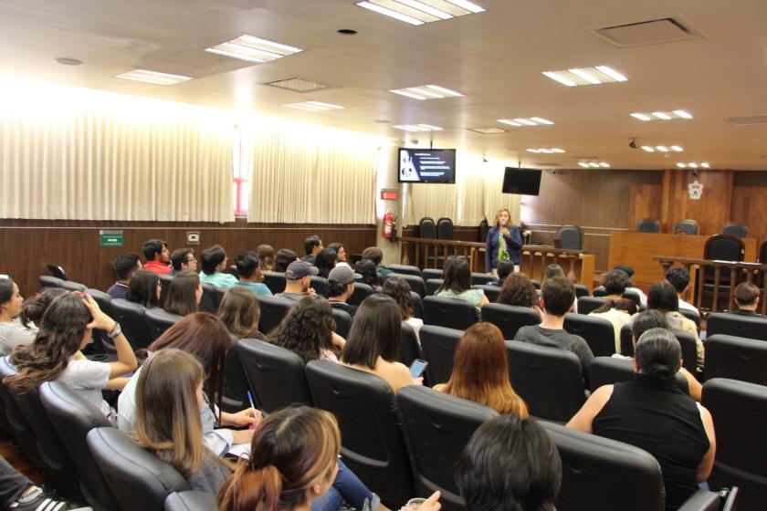 Público de la Conferencia “Resiliencia ante la discapacidad”.