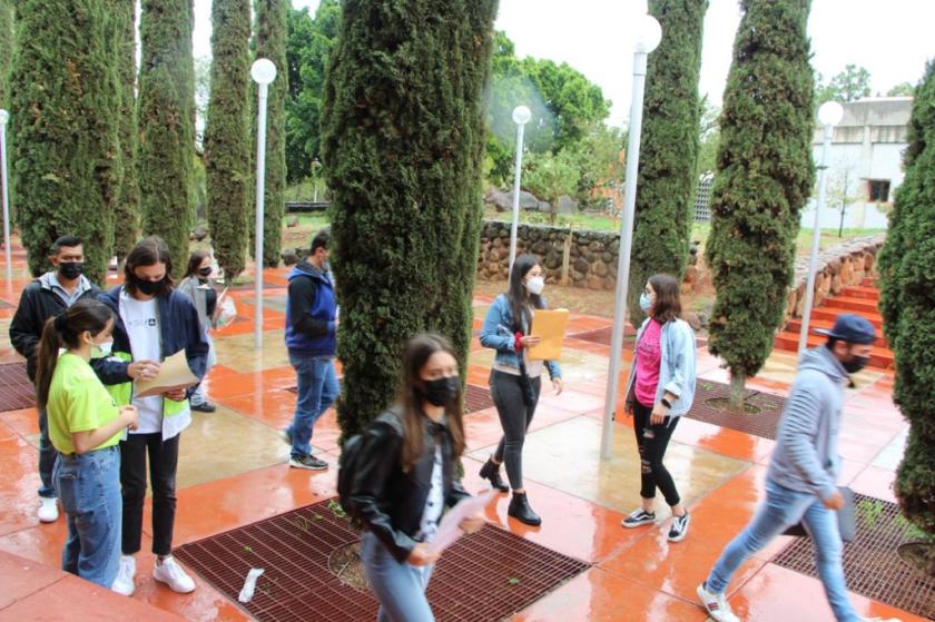 Aplicadores de la Prueba de Aptitud Académica.