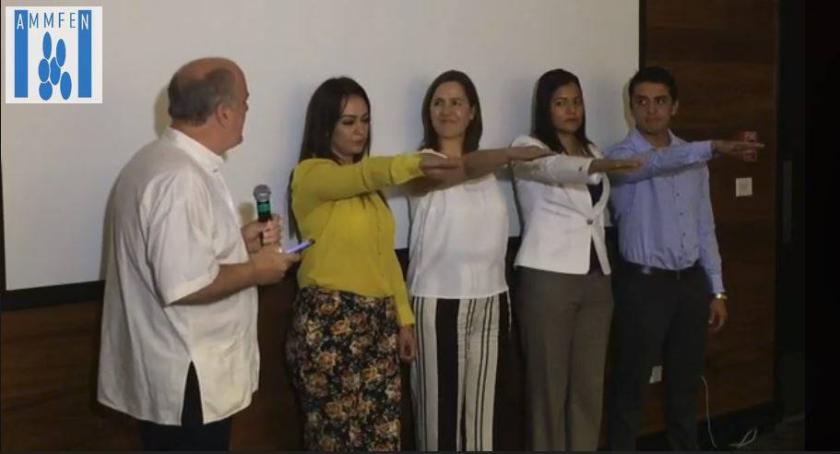 Administrativos de cualtos