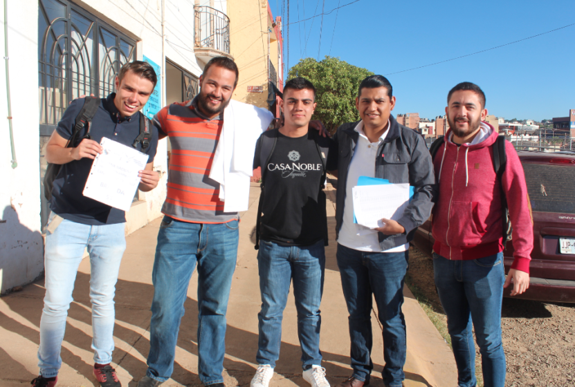 Integrantes en la Campaña de Semana Naiconal de Vacunación Antirrábica.
