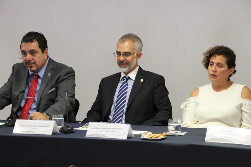 Autoridades CUAltos.