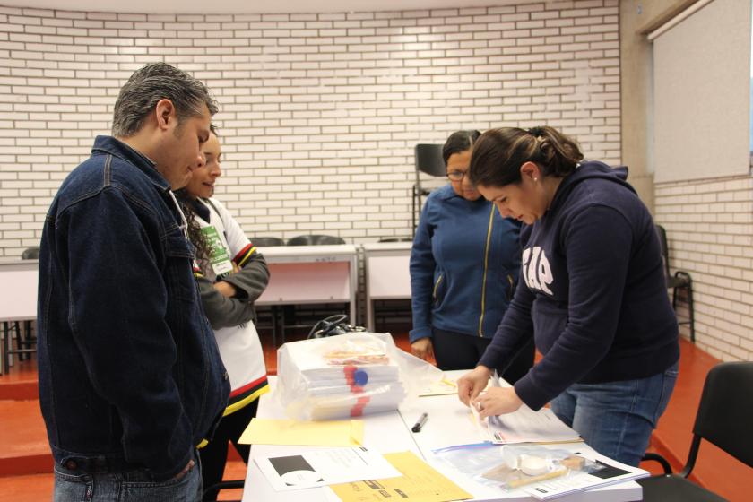 Académicos y administrativos del cualtos