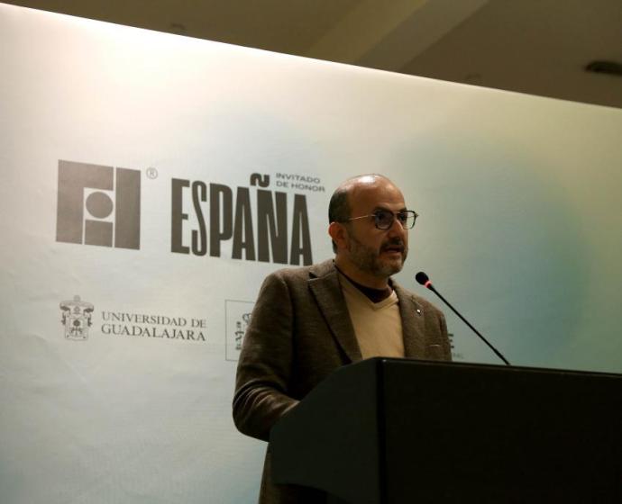 Debaten sobre la innovación en los modelos educativos, durante la FIL