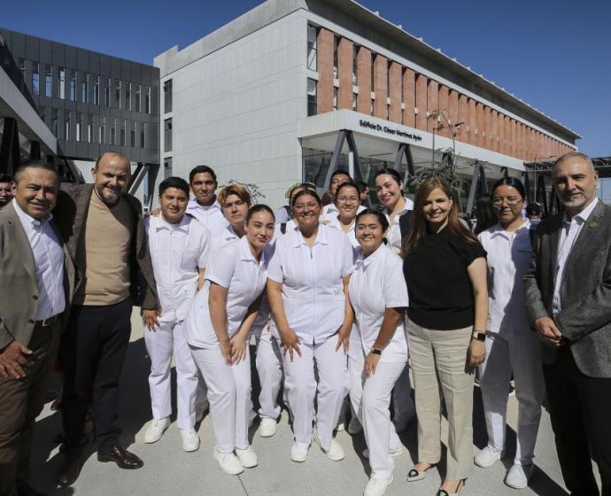 Inauguran autoridades universitarias y estatales el Hospital Civil de Oriente