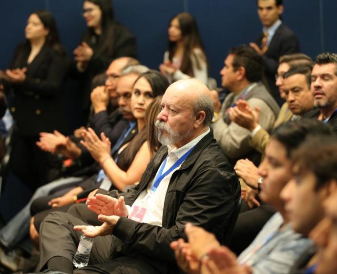 Inteligencia artificial para garantizar los derechos humanos y la paz