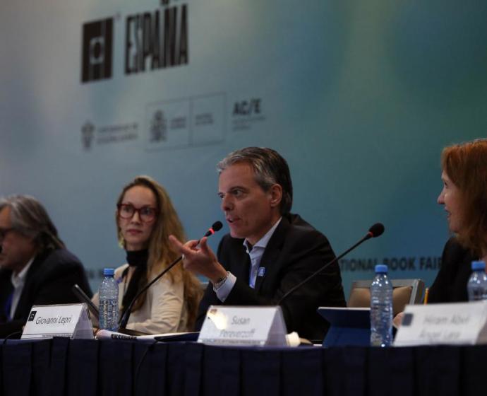 En la FIL, también ponen en el centro del debate los derechos humanos de los migrantes y personas desplazadas
