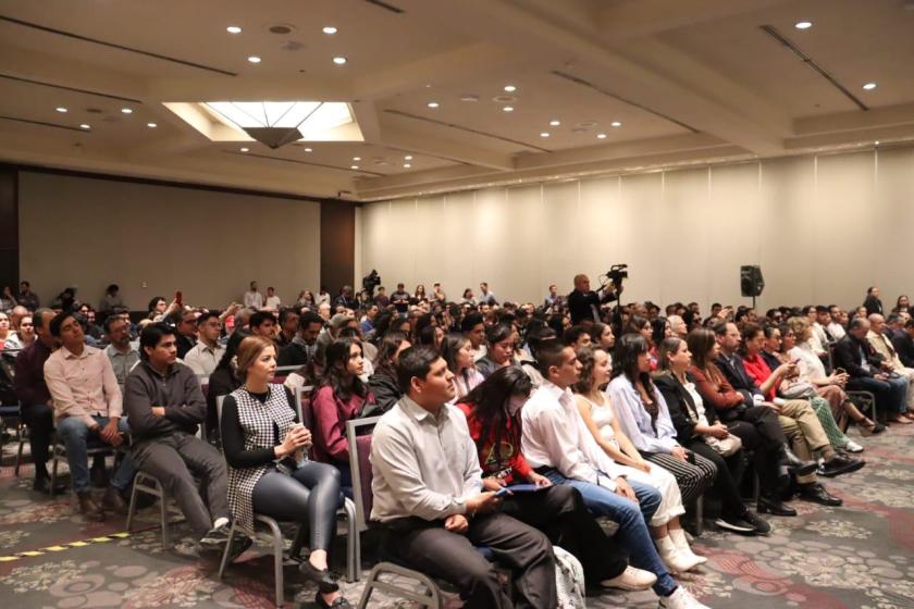 La Constitución Mexicana de 1824: del Federalismo, la República y la División de Poderes
