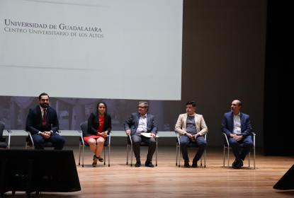 Autoridades de CUAltos en la inauguración de las Jornadas de actualización odontológica 