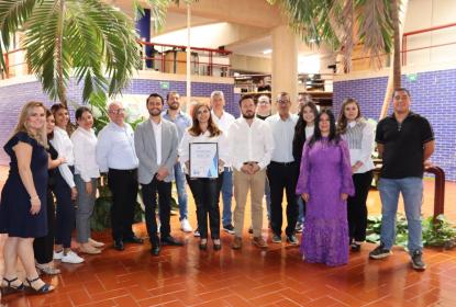 Integrantes de la Coordinación de Control Escolar y del comité certificador ISO