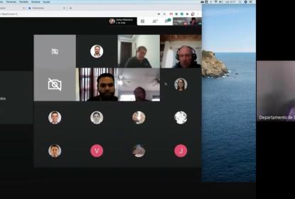 Captura de pantalla de una reunión vía zoom