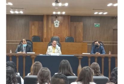 Autoridades CUAltos.