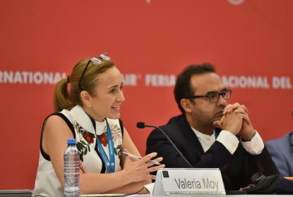 Especialista en la mesa “El futuro de la sociedad”.