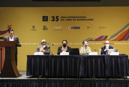 Integrantes de la mesa de diálogo “How dare you! El cumplimiento de los compromisos ambientales de México”.