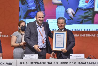Entrega de Diploma a Felipe Leal.