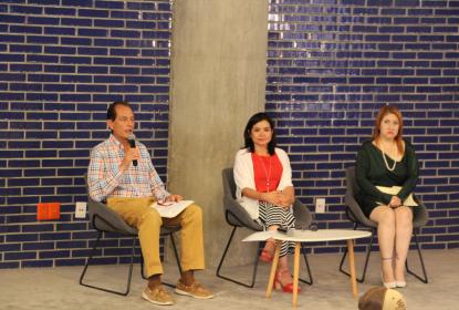 Integrantes en las conferencias del Día de la Rabia.