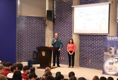 Expositores en las conferencias de actualización.