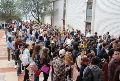 Aspirantes universitarios.