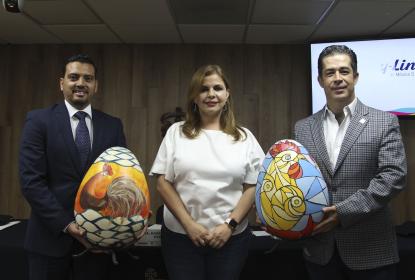 Integrantes de la rueda de prensa.