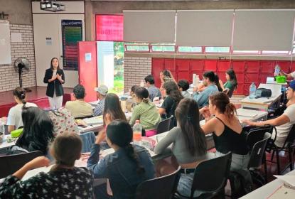 Estudiantes en actividades de la semana de preparación para egresados.