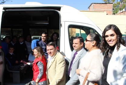 Alcalde de Tepatitlán Doctor Hugo Bravo y compañía